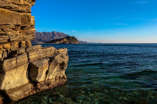 Uncover top strategies for booking guided tours of iconic literary landmarks in the lake district